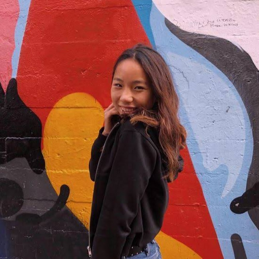 Meet your Posher, Chloe